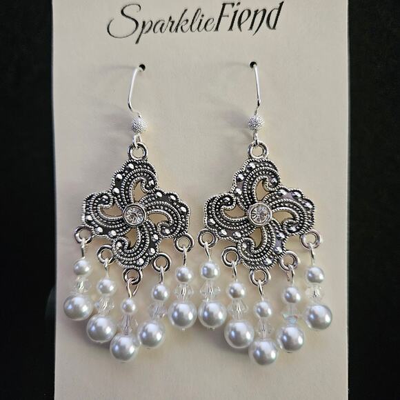 Antique silver quatrefoil, faux pearl & clear glass crystal chandelier earrings - Picture 1 of 1